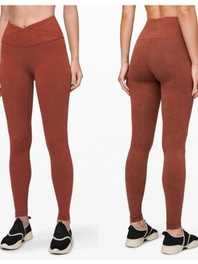 Lululemon always on crossover leggings 28". Size 2. Sky wash print. Rust color